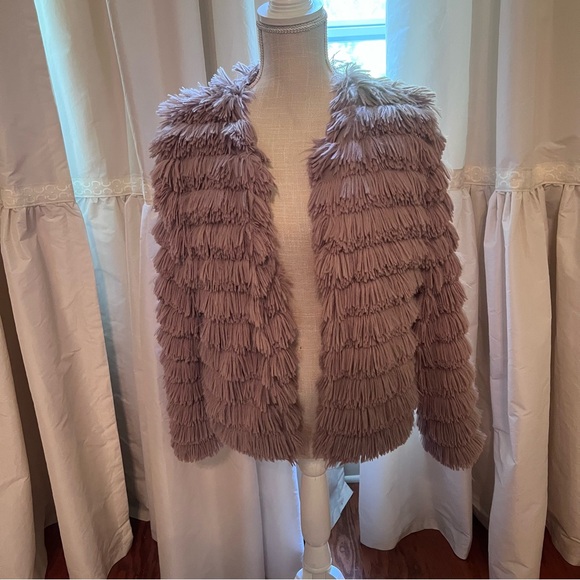 She + Sky Size Small soft faux fringe fur taupe jacket. - Picture 2 of 7
